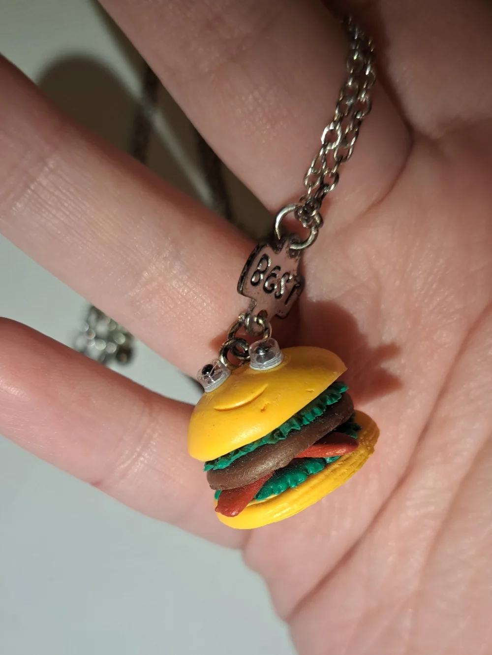4/$15 🌻 Novelty Burger Pendant Necklace